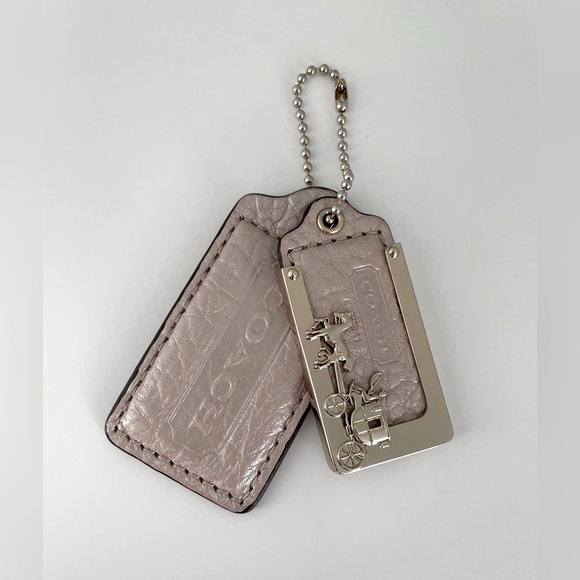 Coach Horse And Carriage Hang Tag